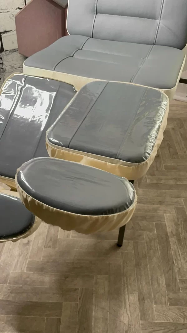 Чехлы защитные ПВХ на ножки кресла УНИВЕРСАЛЬ