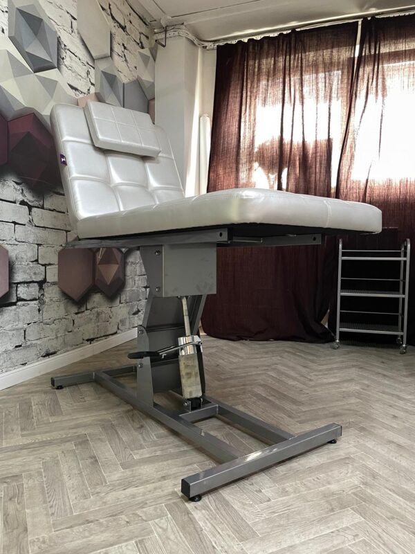 Кушетка массажно-косметологическая КВАДРО на гидравлике, 2-х секционная