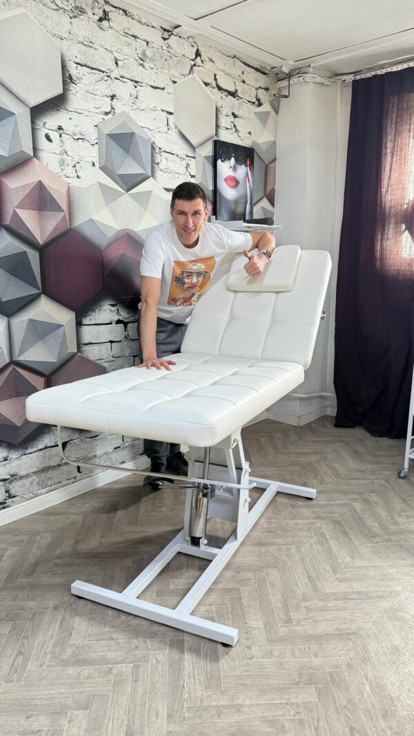 Кушетка массажно-косметологическая КВАДРО на гидравлике, 2-х секционная