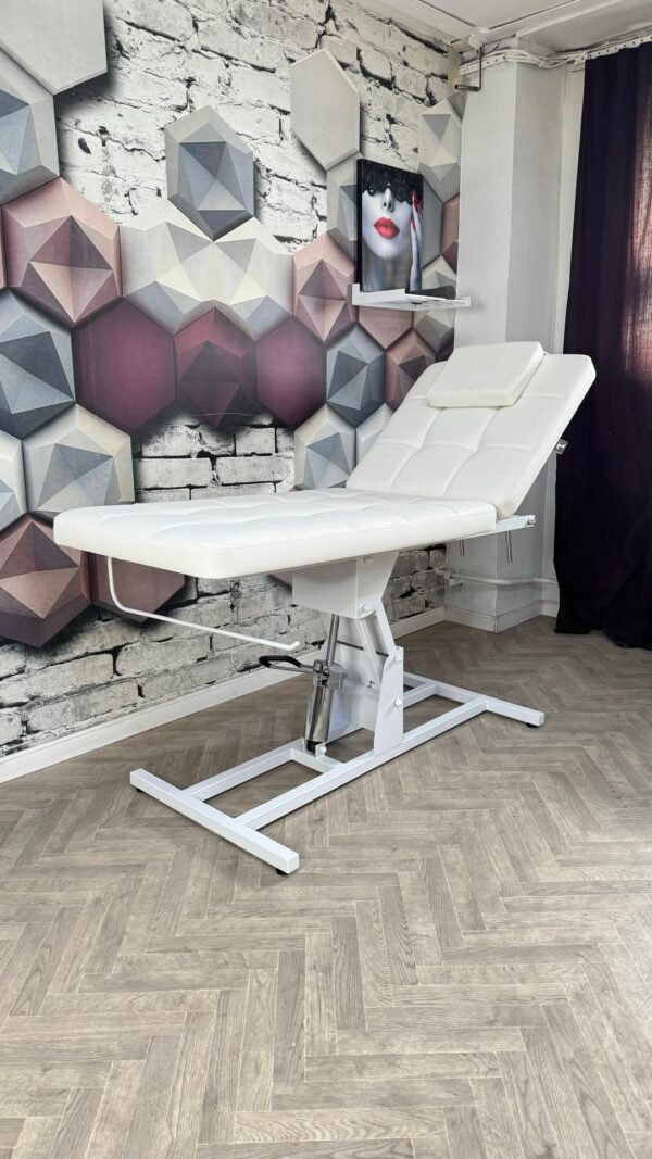 Кушетка массажно-косметологическая КВАДРО на гидравлике, 2-х секционная