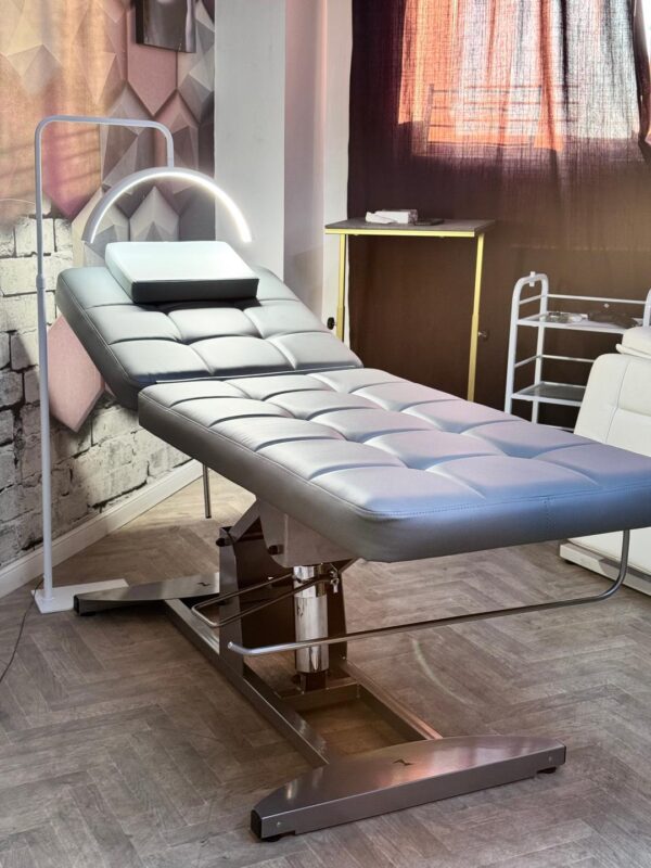 Кушетка массажно-косметологическая КВАДРО на гидравлике, 2-х секционная