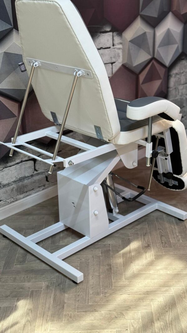 Педикюрное кресло УНИВЕРСАЛЬ на бесповоротной ГИДРАВЛИКе