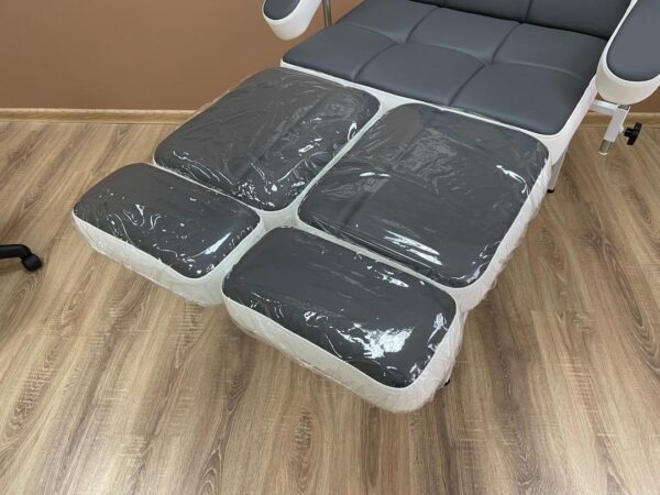 Чехлы на ножки ПВХ с Кантом на резинке на педикюрное кресло КВАДРО