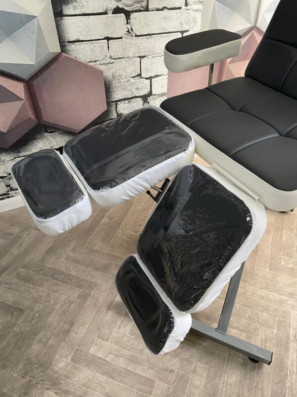 Чехлы на ножки ПВХ с Кантом на резинке на педикюрное кресло КВАДРО