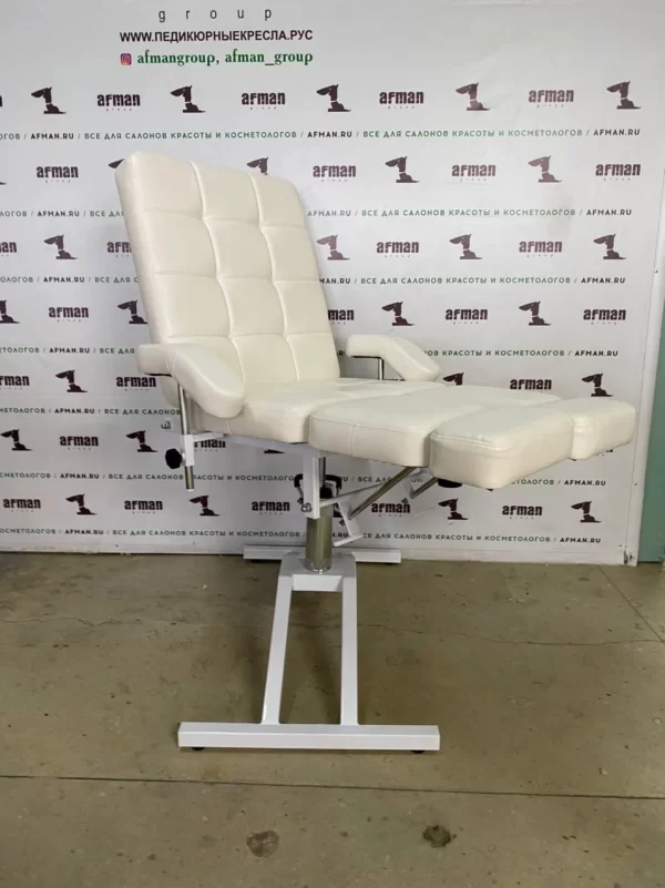 Педикюрное кресло на гидравлике КВАДРО-65 см ширина