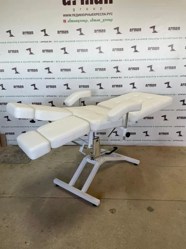 Педикюрное кресло на гидравлике КВАДРО-65 см ширина