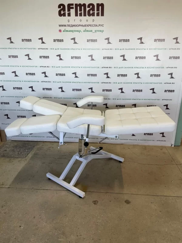 Педикюрное кресло на гидравлике КВАДРО-65 см ширина