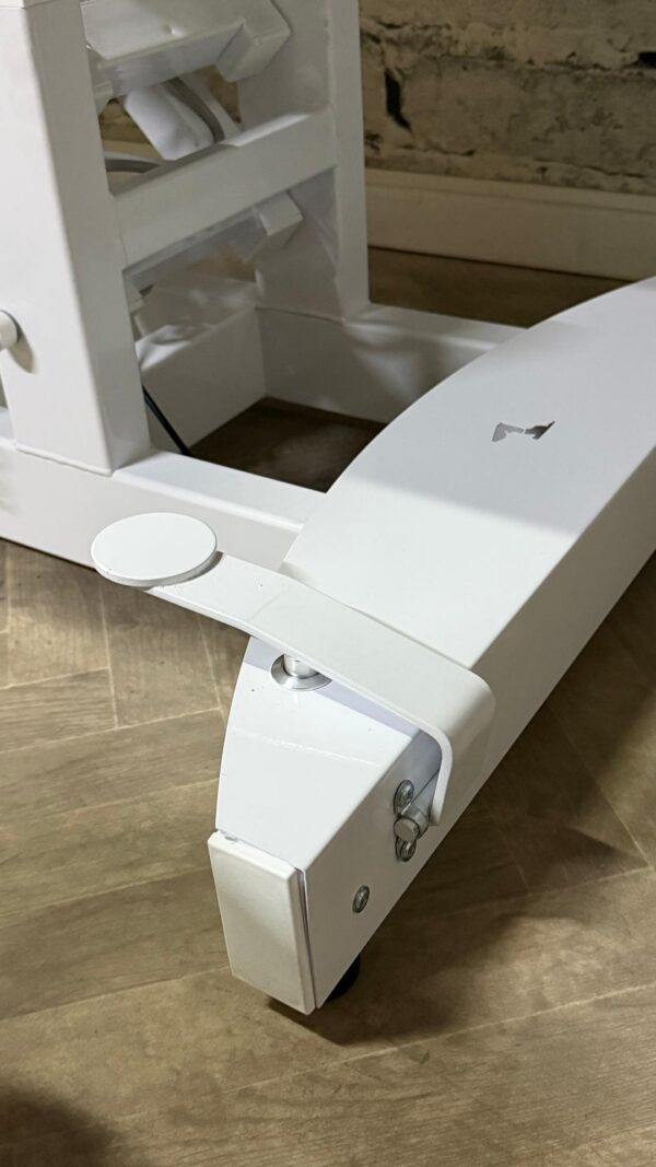 Косметологическая кушетка КРАУС-3 электромотор